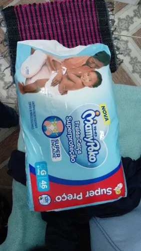 Duas Fraldas MamyPoko G Shortinho