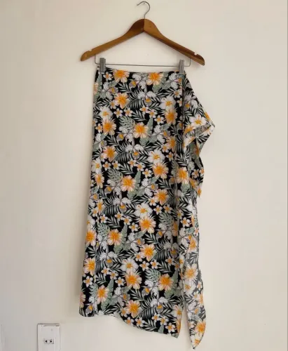 Saia Estampada Floral - Estilo Envelope / Pareô