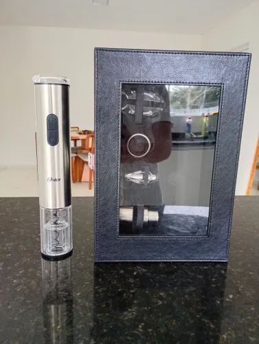 Kit Abridor de Vinho Elétrico Oster