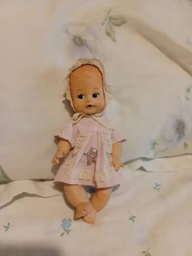 Boneca bebezinho antiga importada playmates 20cm