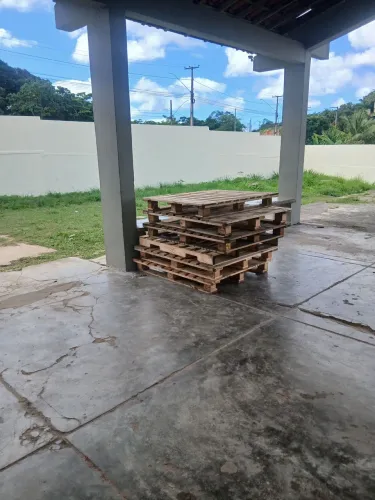 Vendo paletes de madeira em ótimo estado!!