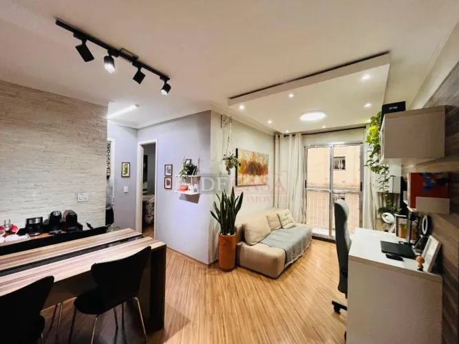 Apartamento 54m² - Itaquera / Moderno com planejados / Sacada / 2 dorm. (1 suíte) / Vaga /