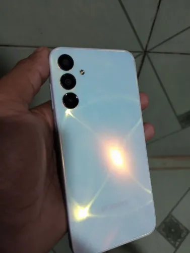 Samsung Galaxy A15 128 GB - Muito Conservado