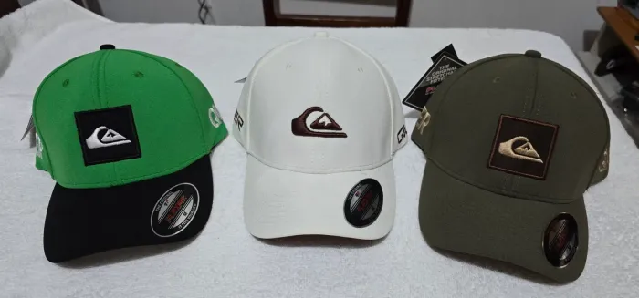 Bonés fechado premium da Quiksilver 