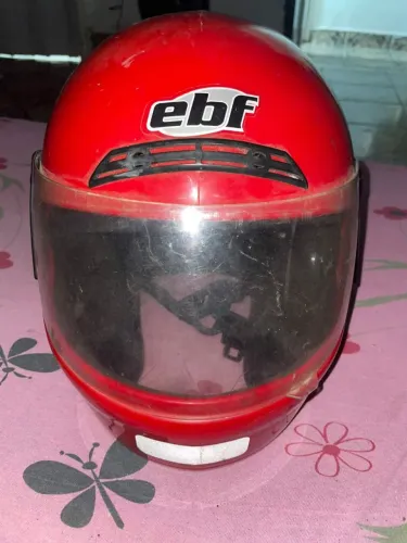 3 capacete por 45,00