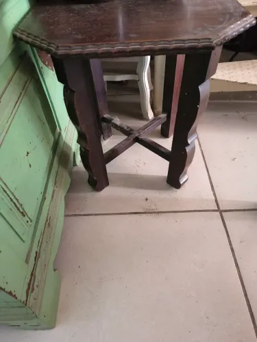 Mesinhas laterais em Madeira maciça 