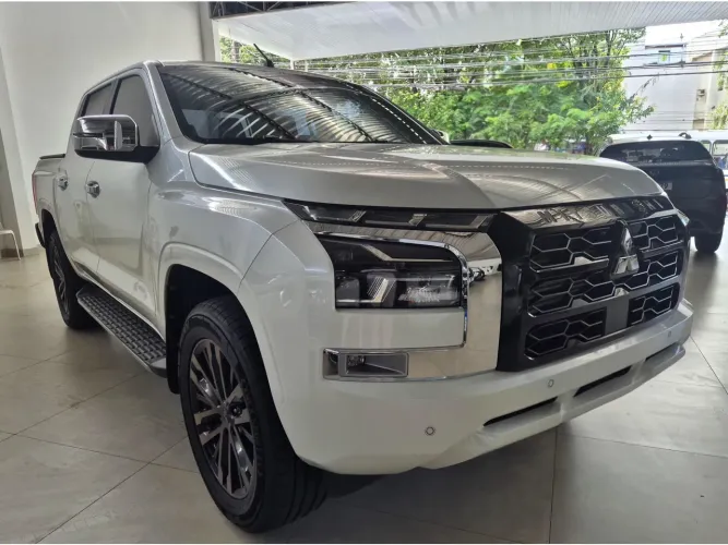 Mitsubishi TRITON GLS 2.4 CD 4X4 TB Diesel Aut. 2026