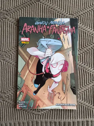 HQ quadrinho Marvel Gwen-Aranha: Aranha Fantasma