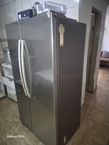 Vendo geladeira samsung 515litro