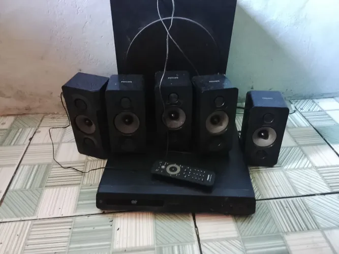 Home theater completo, funcionado perfeitamente