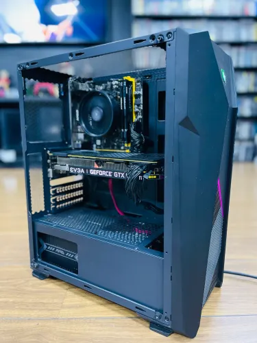 RTZEN 5 3500X / GTX 1080TI / 16GB DDR 4 ACEITAMOS TROCAS