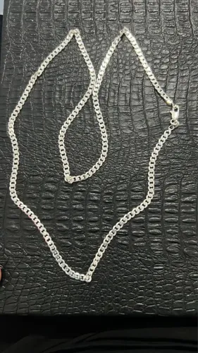 Cordão e pulseira