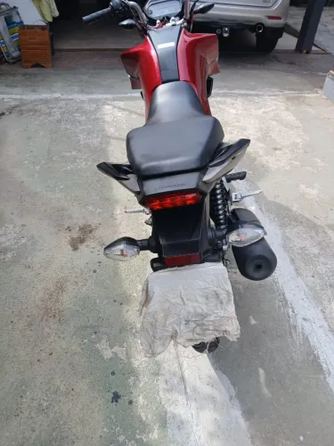 Vendo linda moto cg titan 160