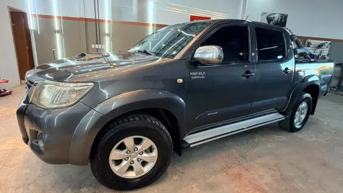 Toyota Hilux CD SR D4-d 4X4 3.0 TDI Dies Aut. 2015