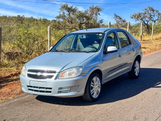 Chevrolet Prisma Sed. Maxx/ LT 1.4 8V Econof. 4P 2012