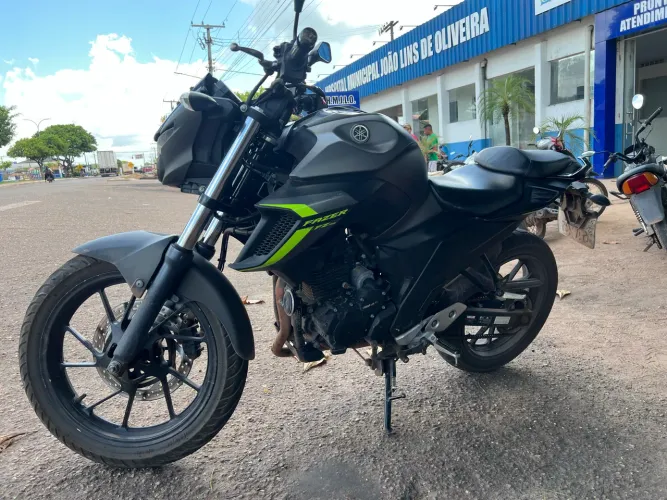 Fazer 240c , 2024 Revisada 2 pneus novos kit filé , só pegar e ser feliz
