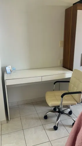 ESCRIVANINHA + CADEIRA