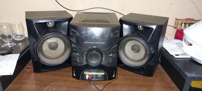 Vendo som da marca sony