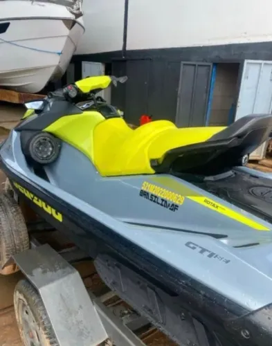 Jet Ski Sea-Doo GTI 130 Com som, 3 lugares