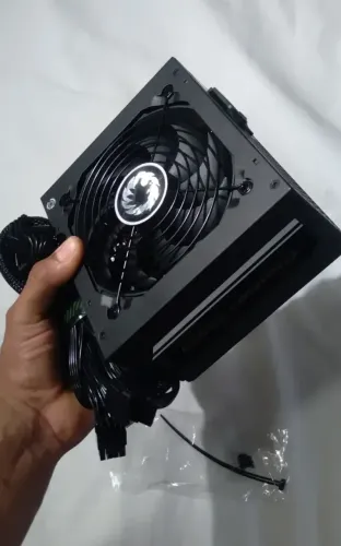 Fonte De Alimentacao 600w Gs600 80 Plus White Gamemax Cor Preto (NOVA LACRADA)