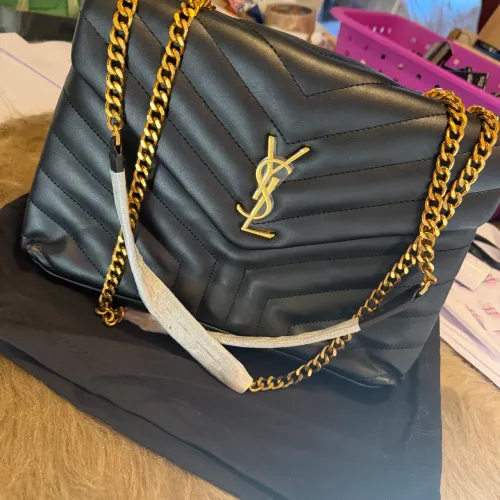 Bolsa YSL em couro linha Premium lindíssima 