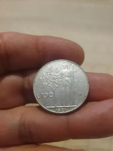 Moeda italiana de 100 lira