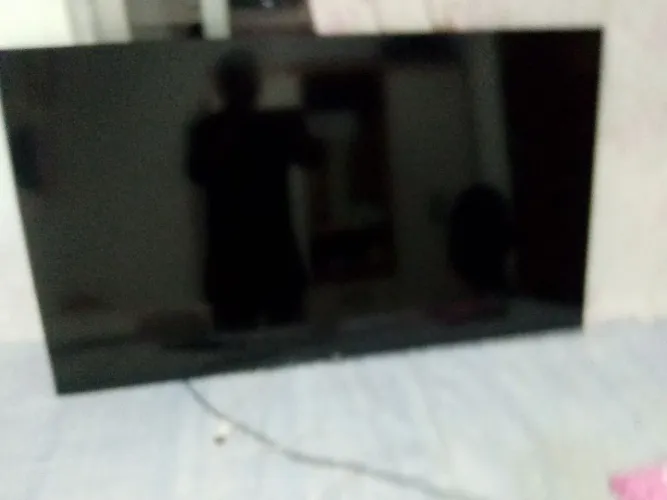 Vendo tv TCL 43 polegadas smart retirar pessas ou arrumar