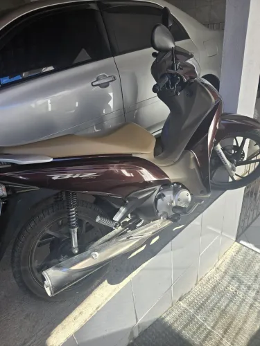 BIZ 125