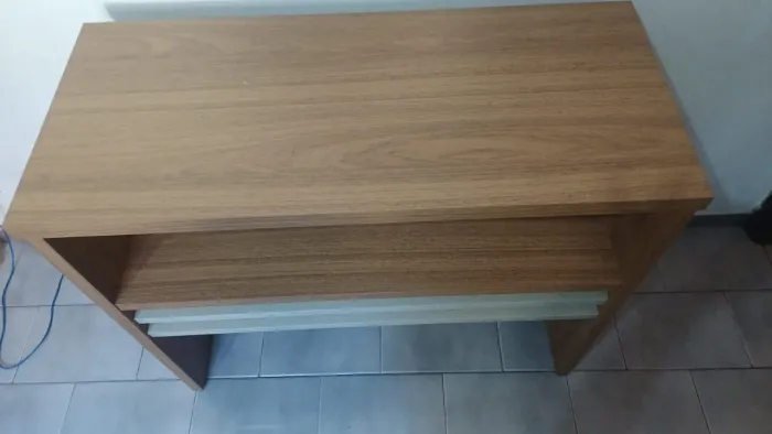 Rack auxiliar para TV ( Na caixa ). Valor 350,00