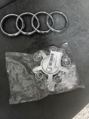 Logo, e calotas novas de audi 
