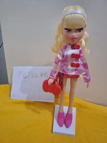 Boneca bratz cloe - hello kitty