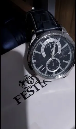  Relógio Festina Retro Multifunção - Com Caixa com Manual