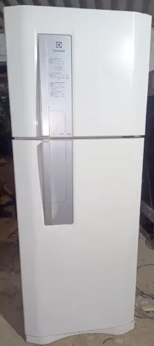 Geladeira Frost Free Electrolux DF51
