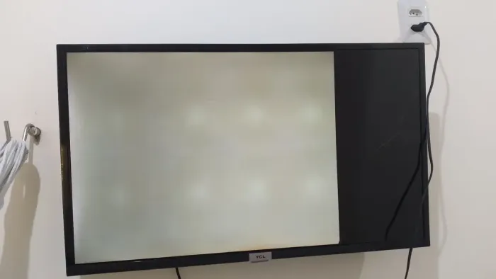 TV - TCL 32'
