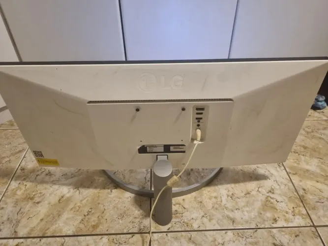Monitor 29" Ultrawide com defeito