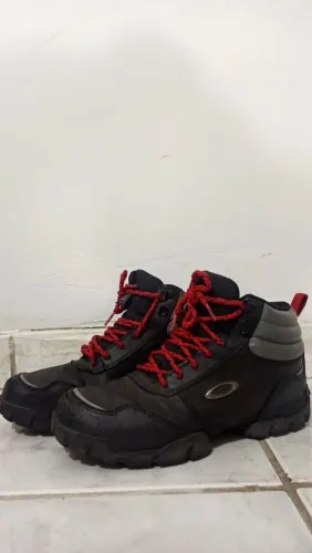 Bota Oakley outdoor patrol (41-42)