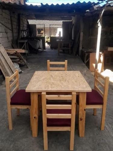 Mesa de jantar novo.