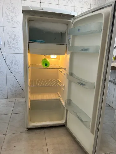 Geladeira seminova