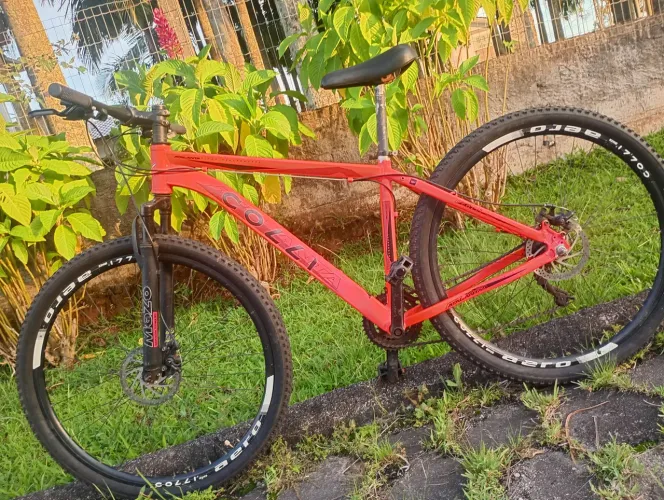 Vendo bicicleta aro 29 COLLI