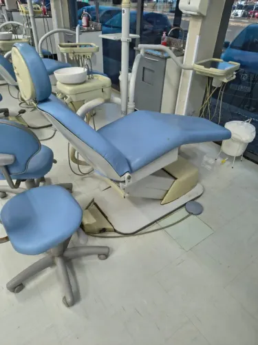Cadeira odontológica reformadas.