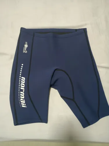 Bermuda de Neoprene Mor Maii