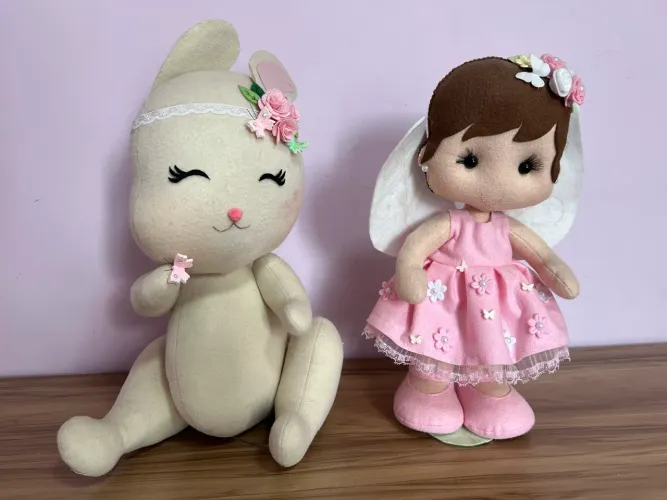 Kit pelúcia bailarina + coelho 