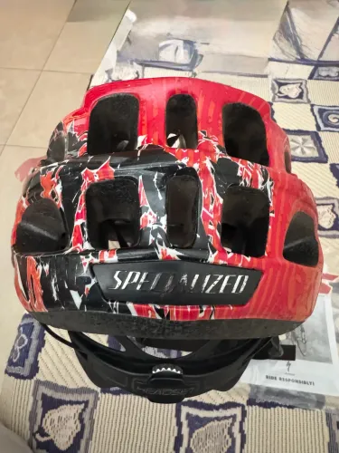 Capacete Specialized