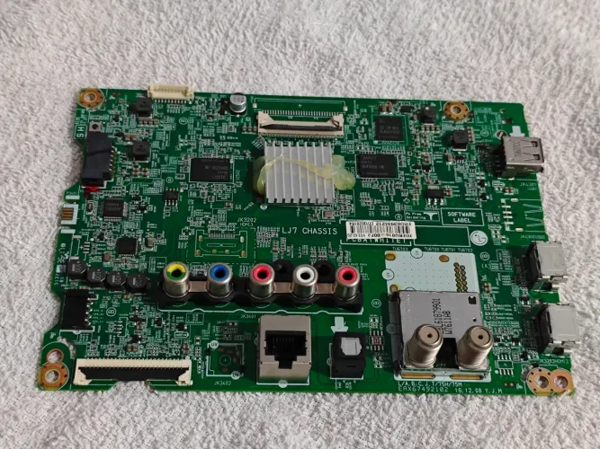 Placa principal tv LG 43lj5550 obs: NÃO dá áudio 