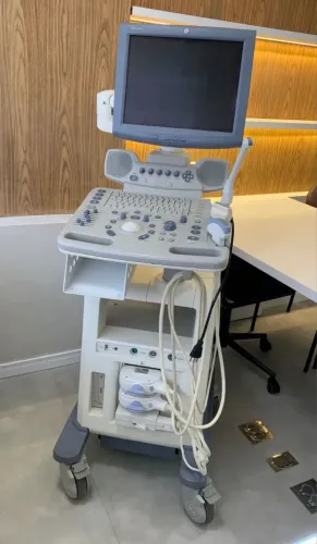 Ultrassom GE LOGIQ P5