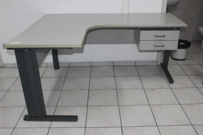 MESA EM L (MDF)
