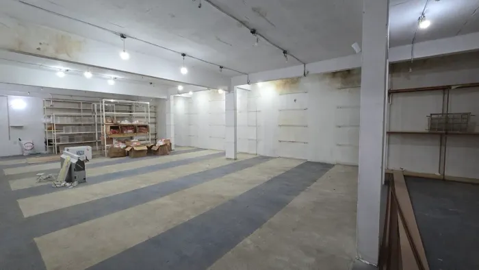 Sala comercial no Parque 10