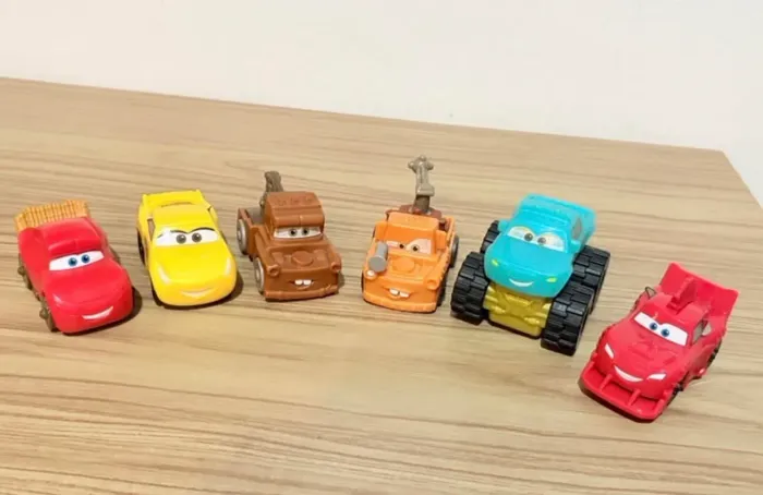 Lote de Carros Relâmpago Mcqueen