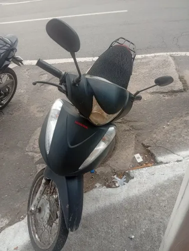 Honda biz 125 ES preta 2015