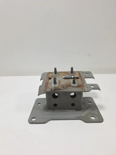 Suporte Direito Alma Parachoque Nissan Kicks 1.6 2020/2021